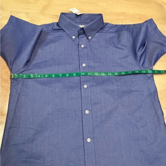 Lands’ End Kids Blue Button Down Short Sleeve Shirt Size US (18) - Picture 7 of 7